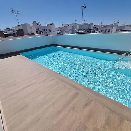 Luxury In Center *