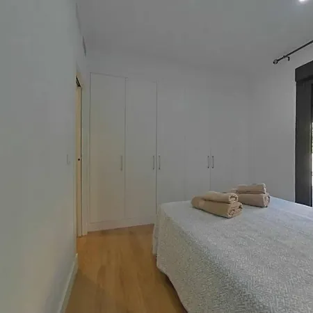 Luxury In Center Apartment